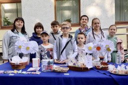 Благотворительная ярмарка &laquo;Белый цветок&raquo;