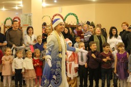 Новогоднее представление  "Когда выпал снег"