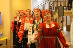 "Весну зазывали, весну встречали"