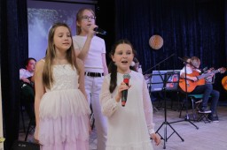 "Мелодии лета"